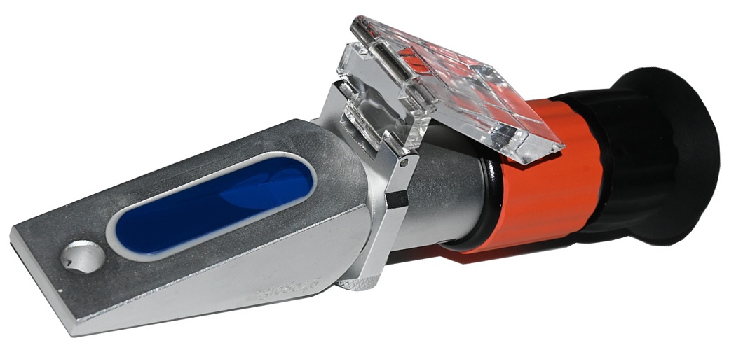 digitalni-refraktometr-na-med-M5106 T